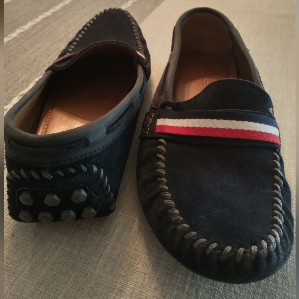 Zara Man suede moccasin loafers with stripe